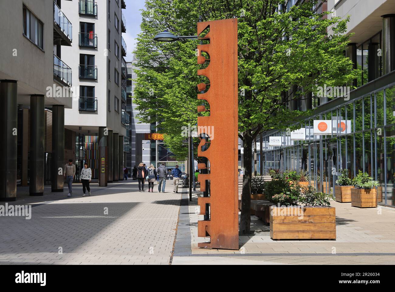 Leeds Dock, un nuovo villaggio creativo sul mare dove innovazione, cultura e impresa si uniscono per creare una nuova destinazione e un nuovo luogo di vita, nel Regno Unito Foto Stock