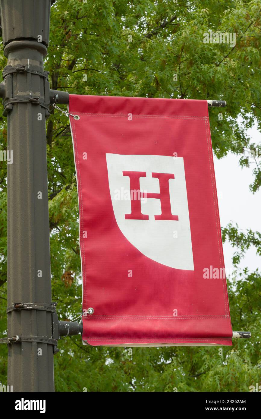 ST. PAUL, MN, USA - 16 MAGGIO 2023: Banner campus alla Hamline University. Foto Stock
