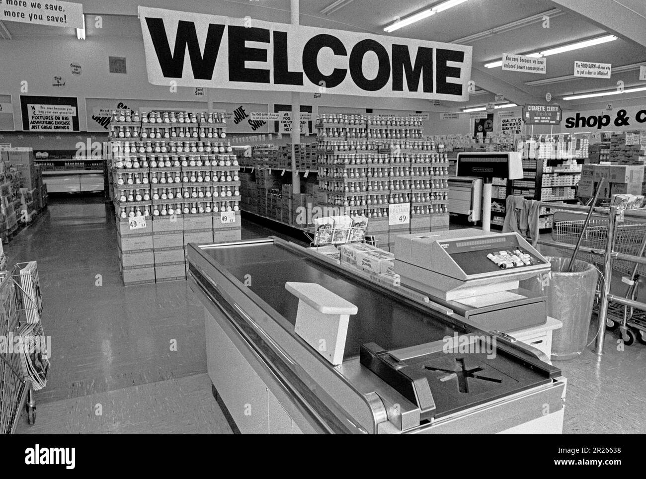 Safeway's Food Barn, sconti alimentari, grande apertura supermercato nel quartiere Visitation Valley di San Francisco, California, giugno 1980, Foto Stock