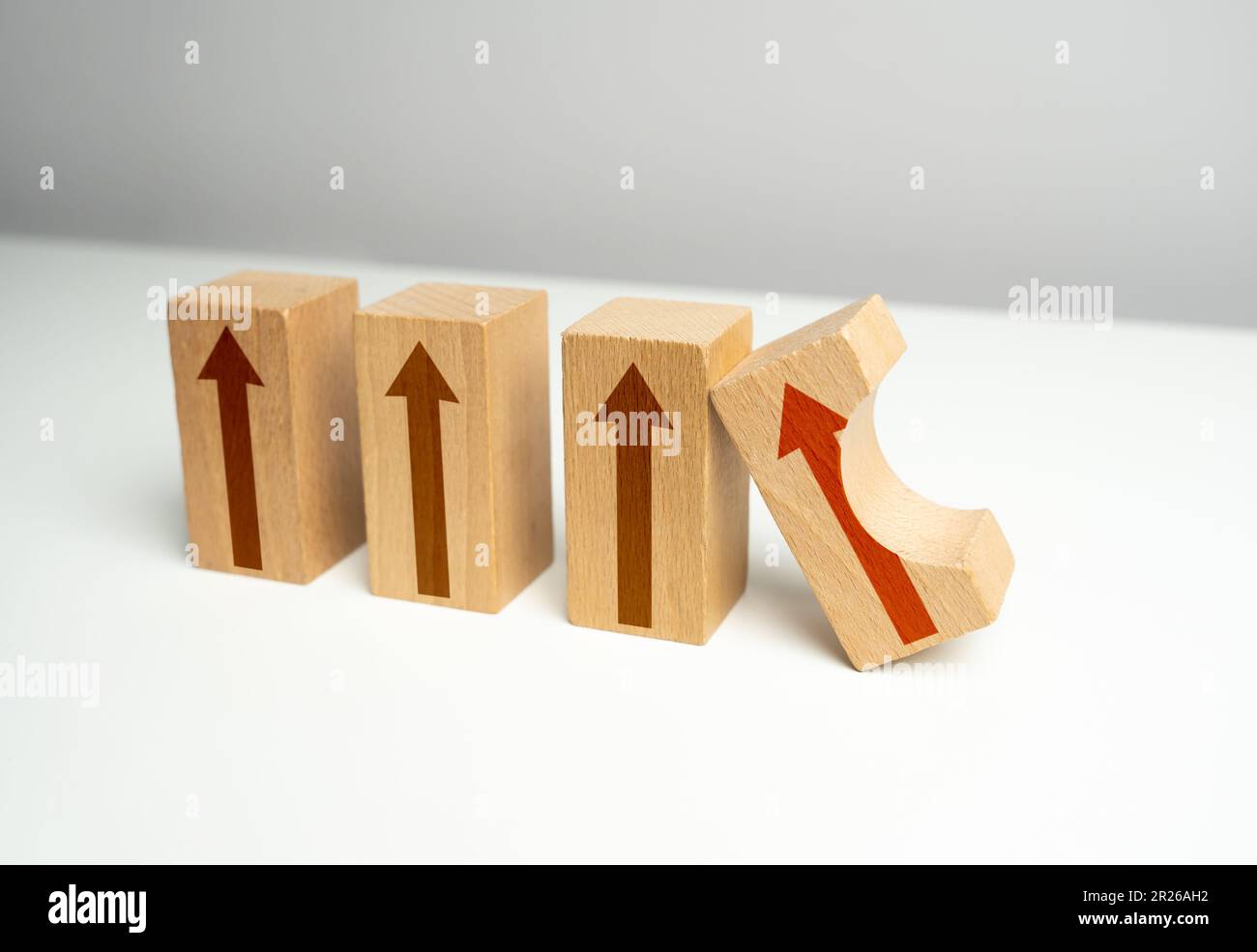 Problemi con gli indicatori di crescita. Malfunzionamenti con il driver di crescita. L'arresto del processo, l'impossibilità di lavorare e il crollo del progresso. Critico Foto Stock