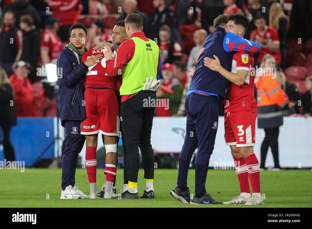 A Middlesbrough calato giocatori a tempo pieno dopo il campionato Sky Bet Play-off partita Middlesbrough vs Coventry City al Riverside Stadium, Middlesbrough, Regno Unito, 17th maggio 2023 (Foto di James Heaton/News Images) Foto Stock