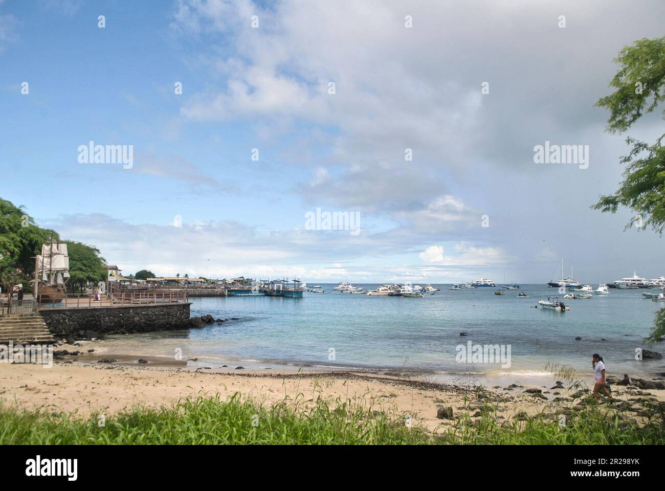 Playa de Oro, Golden Beach. Puerto Baquerizo Moreno. Isola di San Cristobal. Isole Galapagos, Ecuador Foto Stock