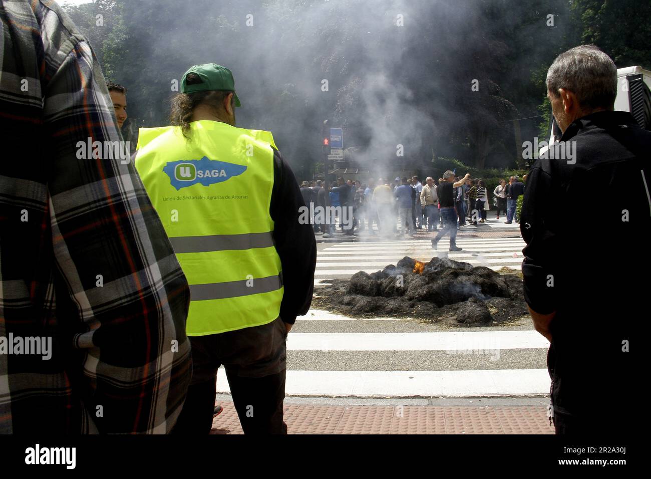 Gijon, Spagna. 16th maggio, 2023. (5/16/2023) i trattori di Oviedo, il mondo rurale delle Asturie protestano per aver preso 500 trattori in città per rivendicare i loro diritti. (Foto di Mercedes Menendez/Pacific Press/Sipa USA) Credit: Sipa USA/Alamy Live News Foto Stock