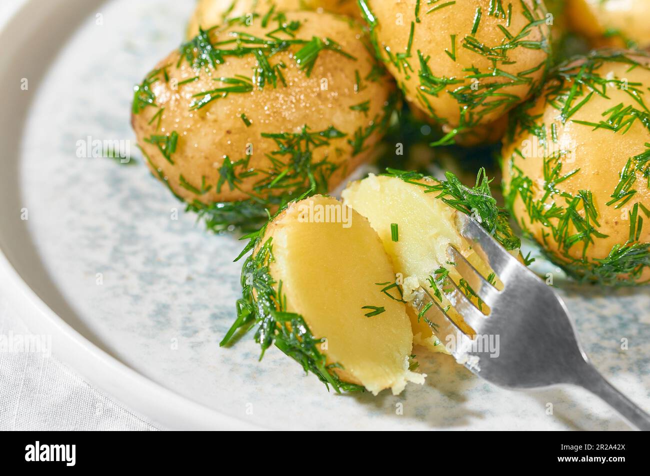 Delizioso cibo vegetariano. Patate bollite. Foto Stock