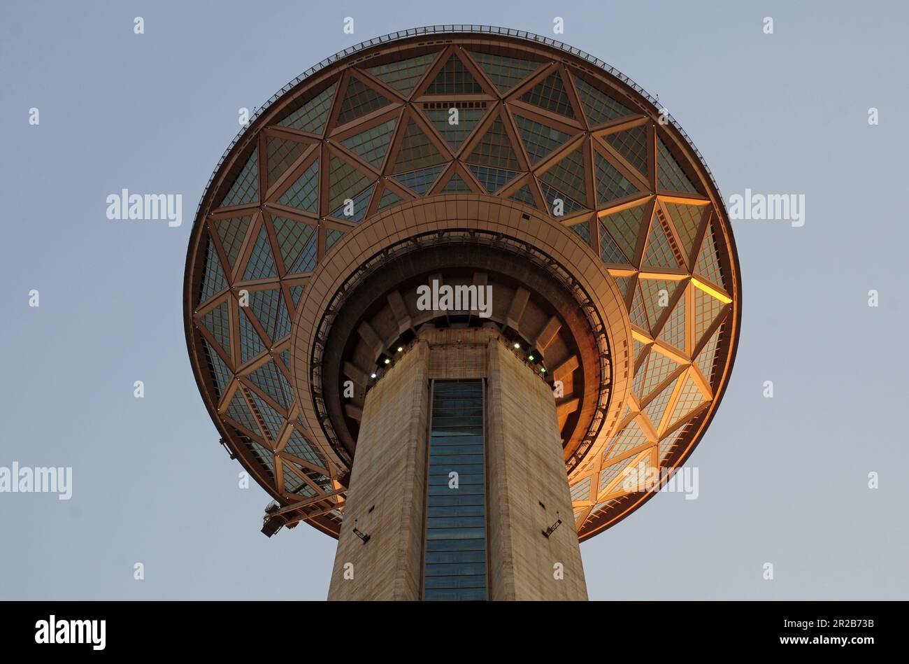 Torre Milad a Teheran, Iran. Foto Stock