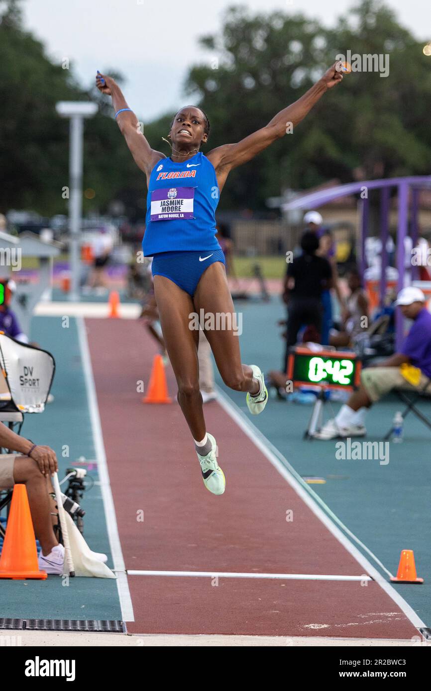 Jumper della Florida Jasmine Moore salta a lungo durante i Campionati di campo e di pista della conferenza sud-orientale del 2023, venerdì 12 maggio 2023, a Baton Rouge, L Foto Stock