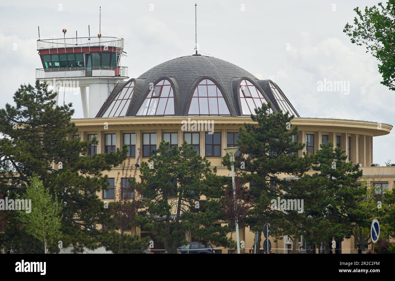 Bucarest, Romania. 18th maggio 2023: Aeroporto internazionale Baneasa di Bucarest 'Aurel Vlaicu'. La compagnia aerea AeroItalia inizierà i voli in Romania il 2 giugno con un primo volo sulla rotta Bucarest Baneasa 'Aurel Vlaicu' Aeroporto Internazionale - Roma-Fiumicino Aeroporto Internazionale 'Leonardo da Vinci'. Credit: Lucian Alecu/Alamy Live News Foto Stock