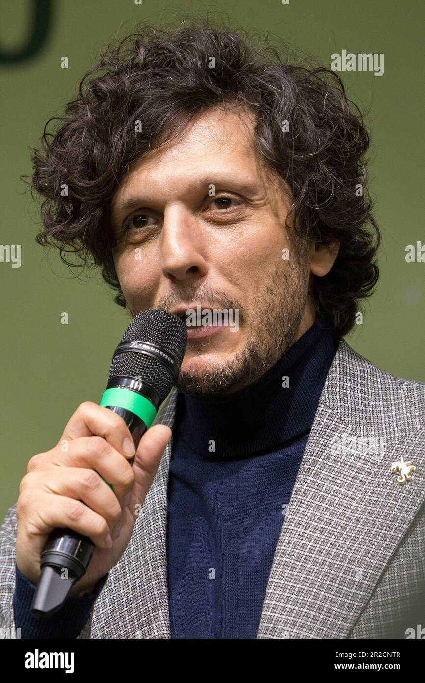 Torino, Italia. 18th maggio, 2023. La scrittrice italiana Susanna Tamaro è  ospite della Fiera del Libro di Torino 2023. Credit: Marco Destefanis/Alamy  Live News Foto stock - Alamy