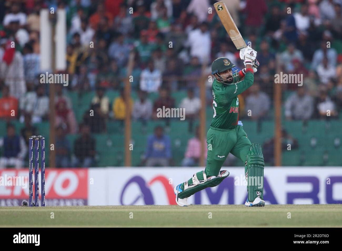 Batteria Bangladese Liton Das durante la terza partita Internazionale di un giorno (ODI) del Bangladesh-India allo stadio Zahur Ahmed Chowdhury, Sagorika, Chattogr Foto Stock