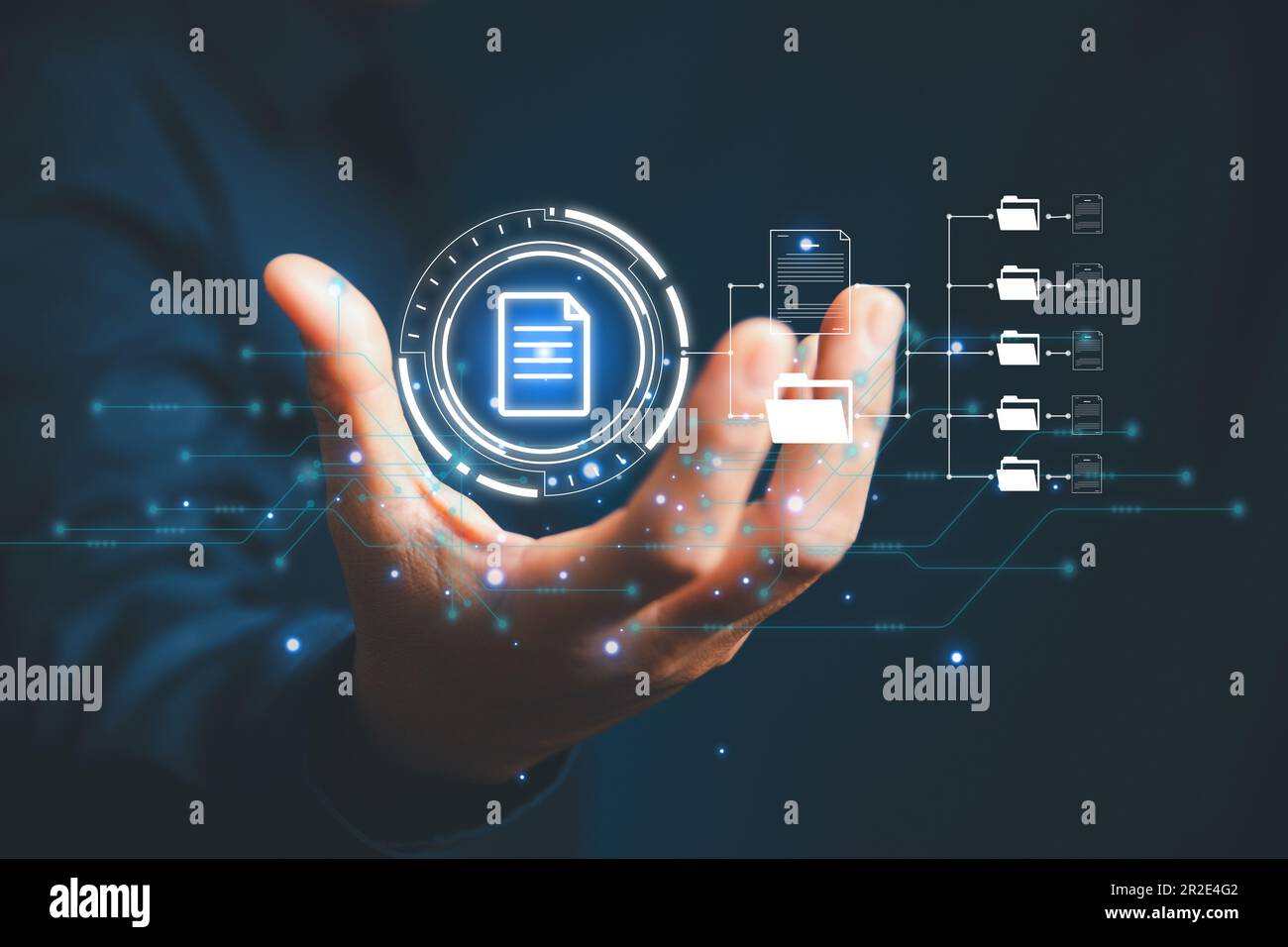 Database di documentazione online e piattaforma di automazione elettronica dei documenti di processo, personale IT che lavora con Document Management System, DMS, Corporate bu Foto Stock