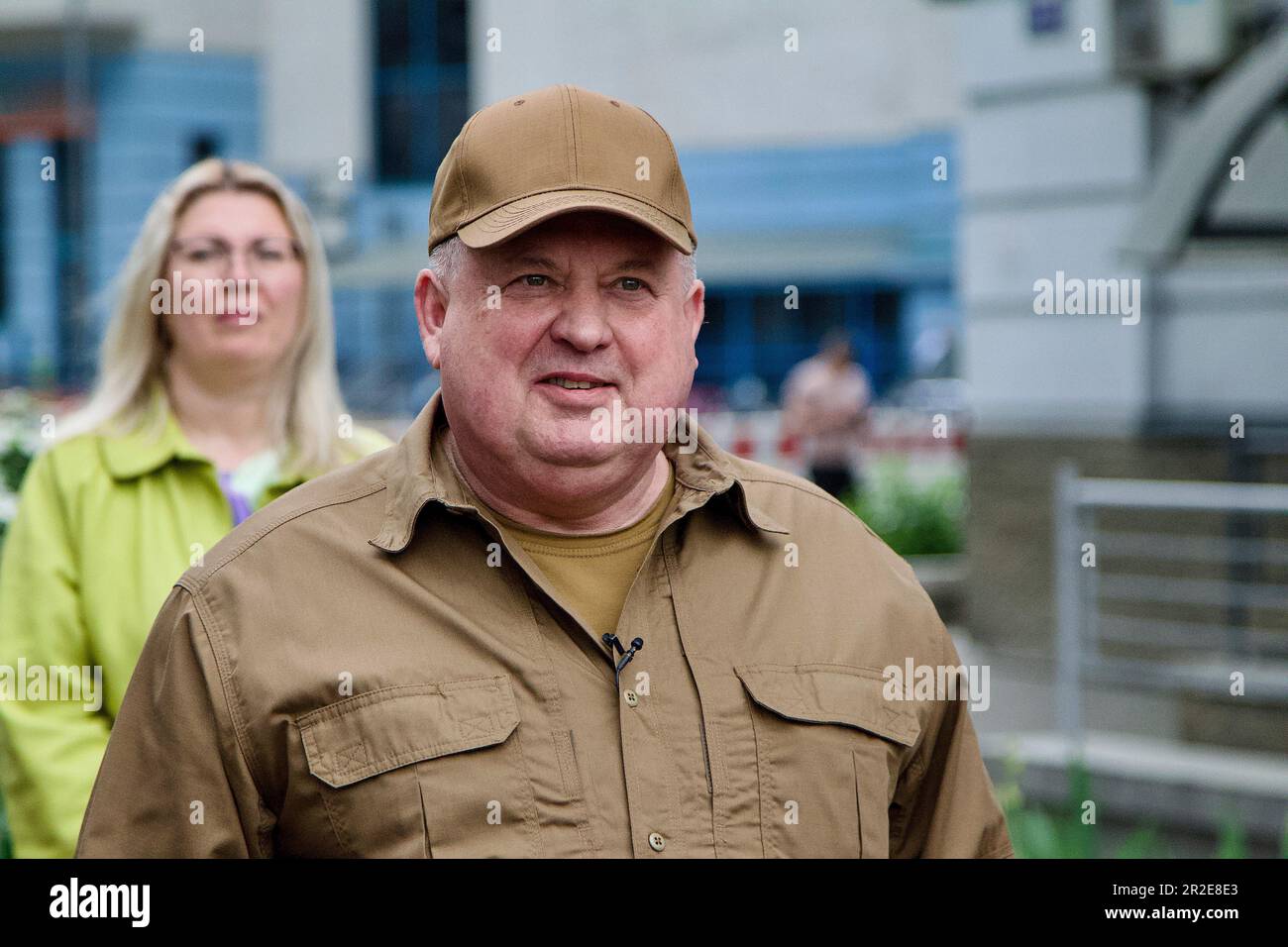 Non esclusiva: KIEV, UCRAINA - 19 MAGGIO 2023 - il capo dell'amministrazione militare della città di Kiev Serhii Popko visita le strutture di protezione civile nel Darnytskyi Foto Stock