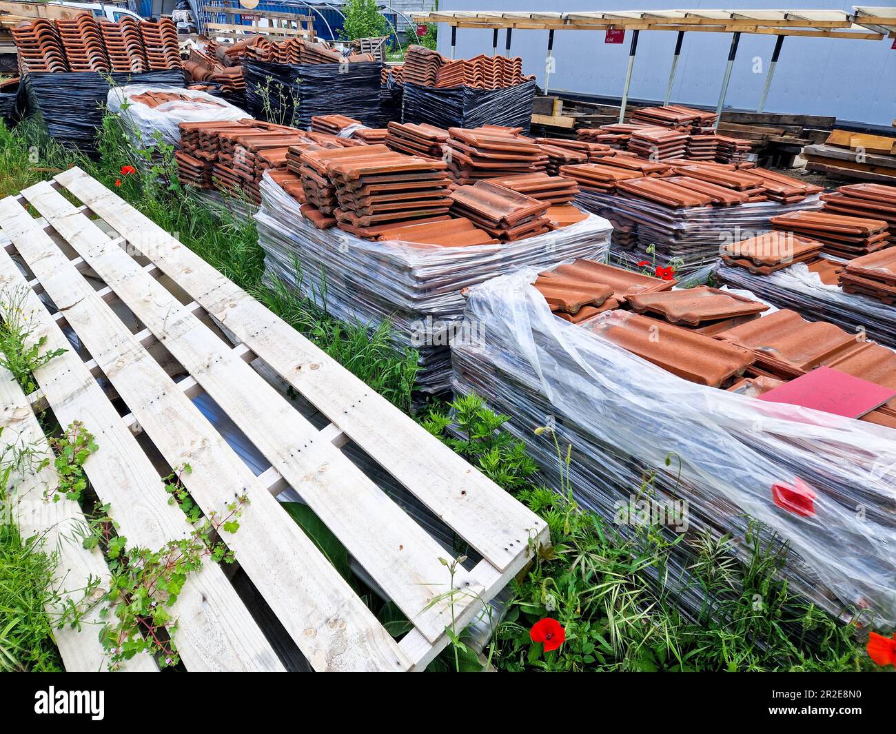 Materiali usati, centro di recupero dei materiali da costruzione usati , Lione, Francia Foto Stock