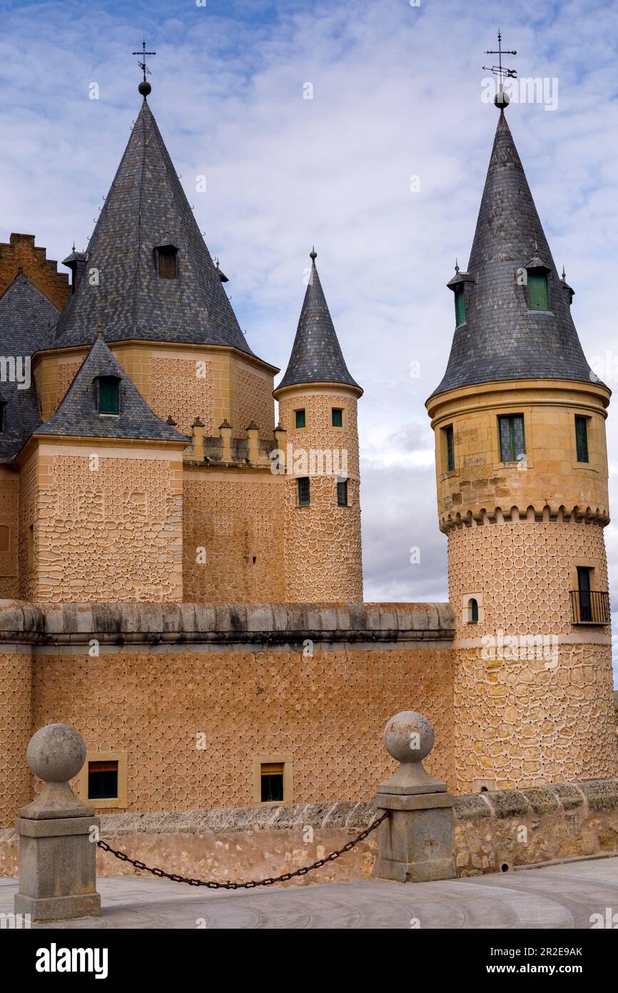 Spagna, Segovia, Alcazar di Segovia 'Castello di Segovia' un castello medievale che serviva come fortess e palazzo reale. Costruito dal dinastio berbero Almoravid Foto Stock