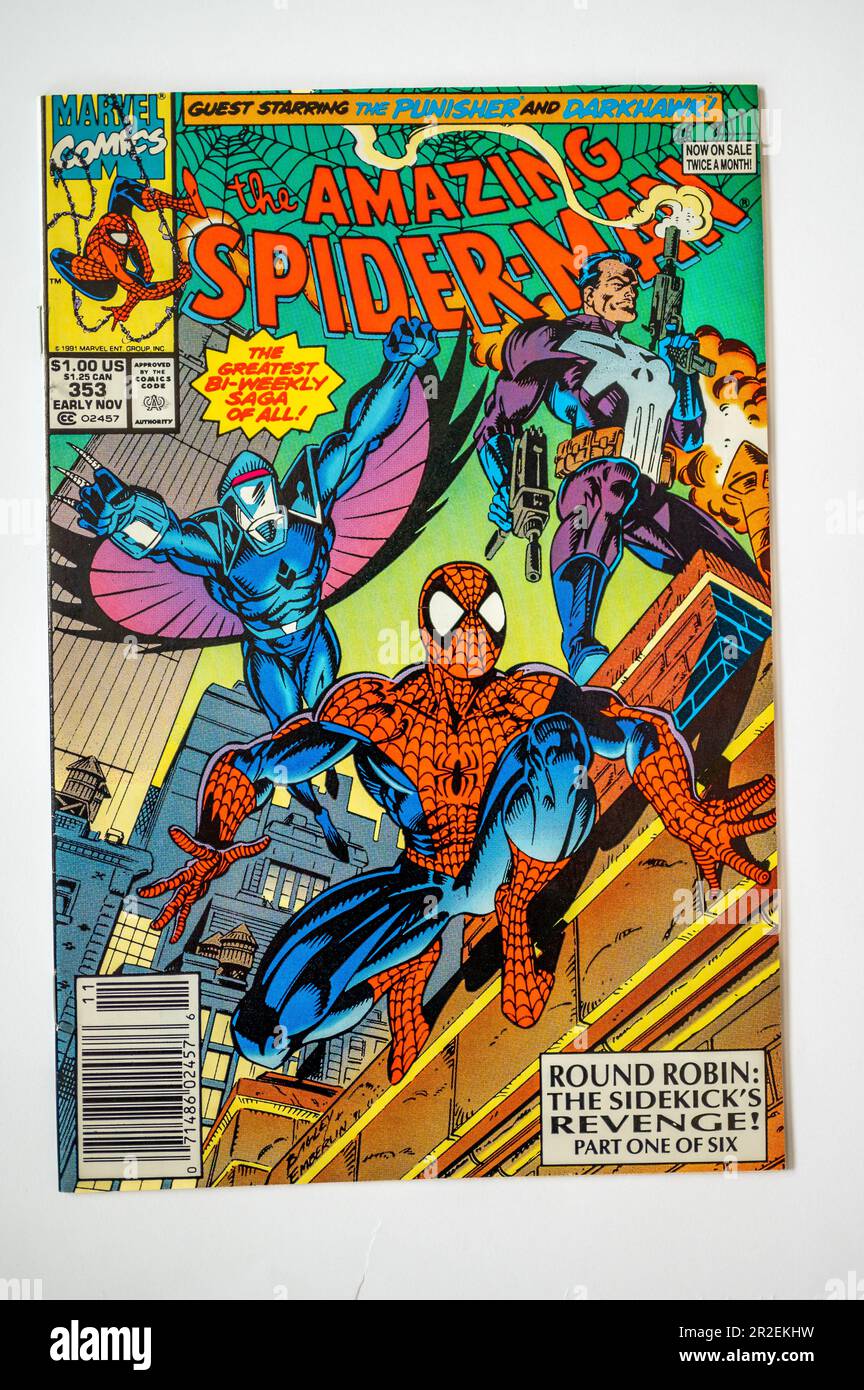 Calgary, Alberta - 17 maggio 2023: Copertine dei fumetti vintage Marvel Spiderman. Foto Stock