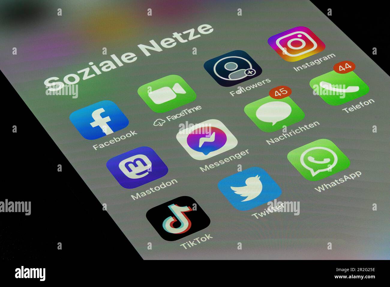 Mastodon, servizio di microblogging, app per social media su smartphone, registrazione in studio, Germania Foto Stock