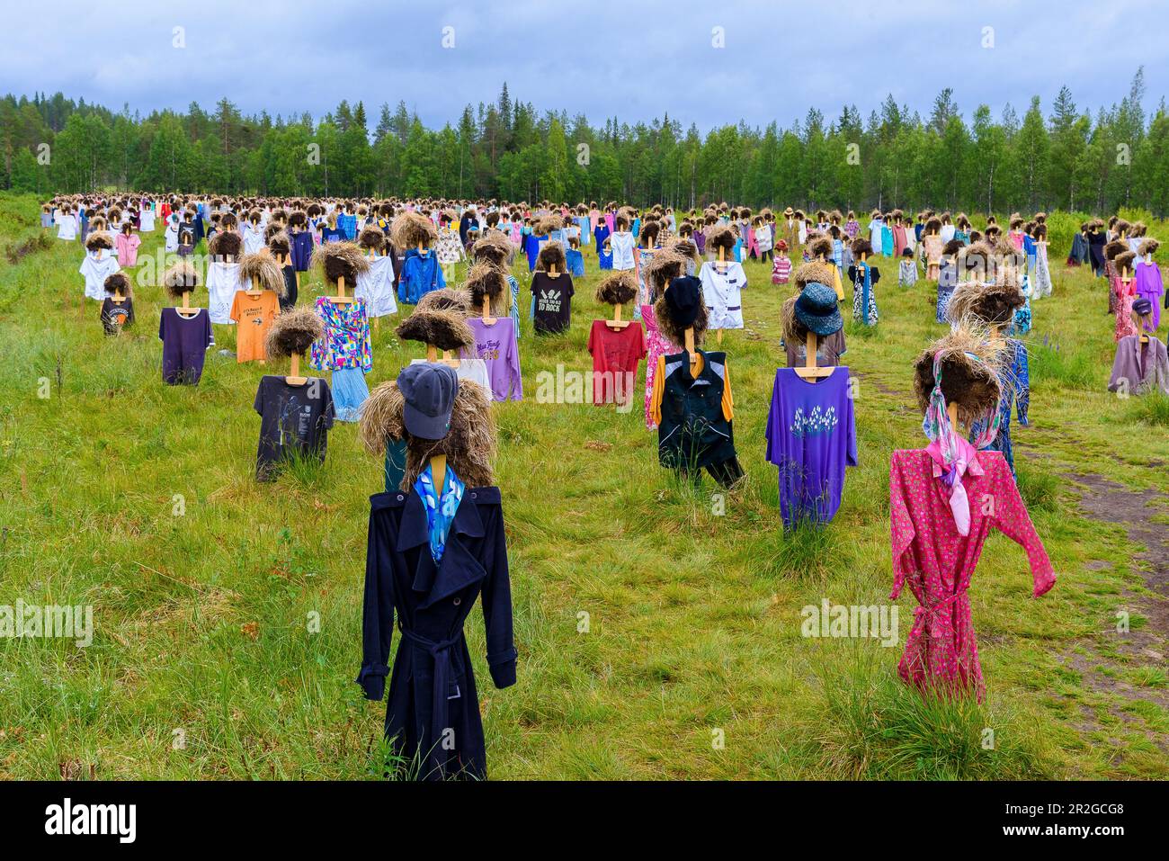Opere d'arte persone silenziose nei pressi di Suomussalmi, Lapponia, Finlandia Foto Stock