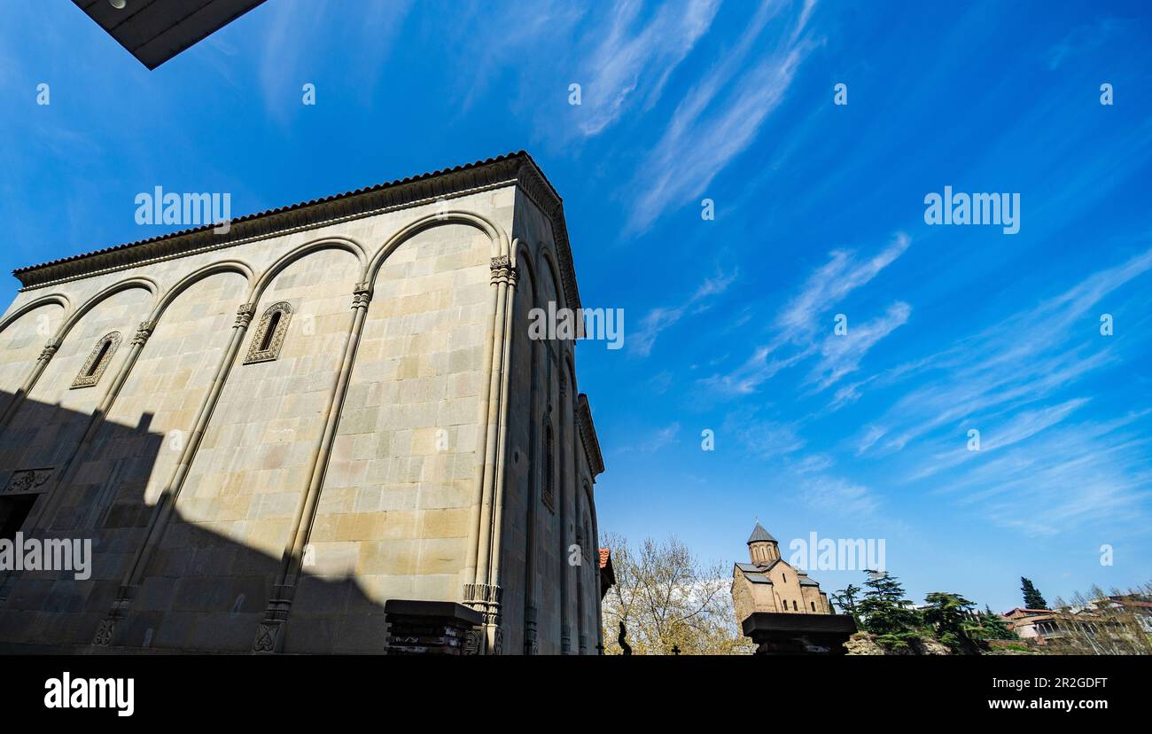 Città vecchia di Tbilisi con architettura tradizionale Foto Stock
