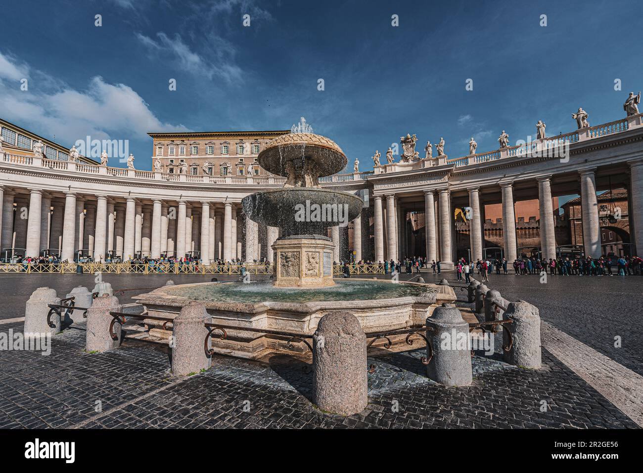 Fontana del Bernini, Fontana dei quattro fiumi a San Basilica di Pietro, Roma, Lazio, Italia, Europa Foto Stock