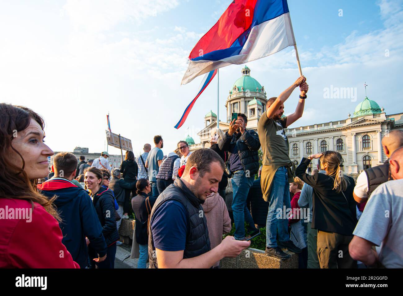 19 maggio 2023, Belgrado, Serbia, protesta dei popoli organizzata dall'opposizione politica che chiede dimissioni di alcuni ministri e pari approccio ai media Foto Stock