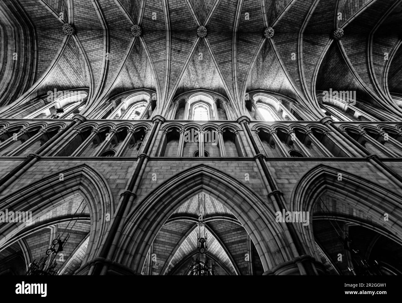 Southwark Cathedral Gothic Interior nave e soffitto a Londra Foto Stock