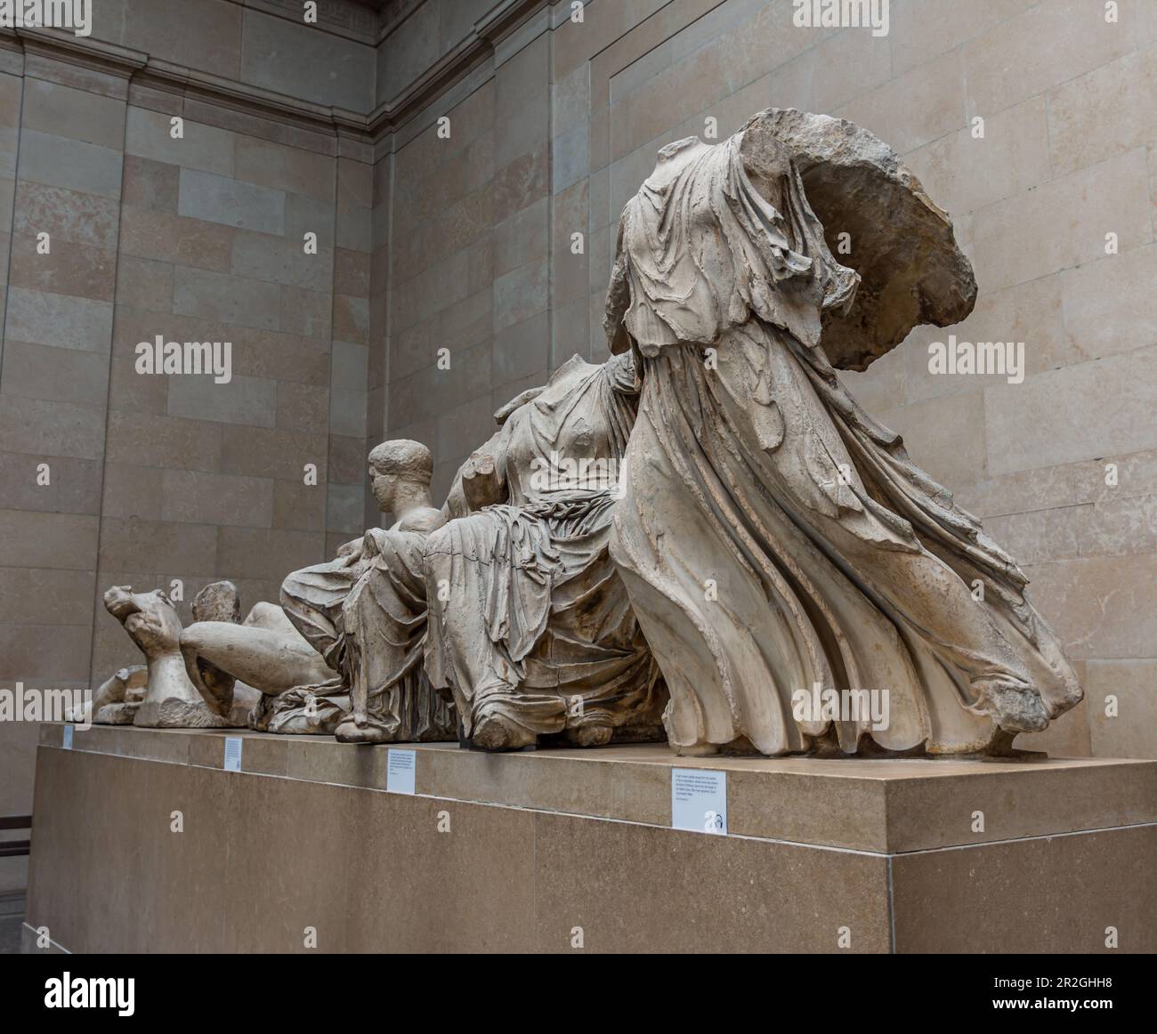 Sculture del pedimento del Partenone greco (440 a.C.) nel British Museum di Londra Foto Stock