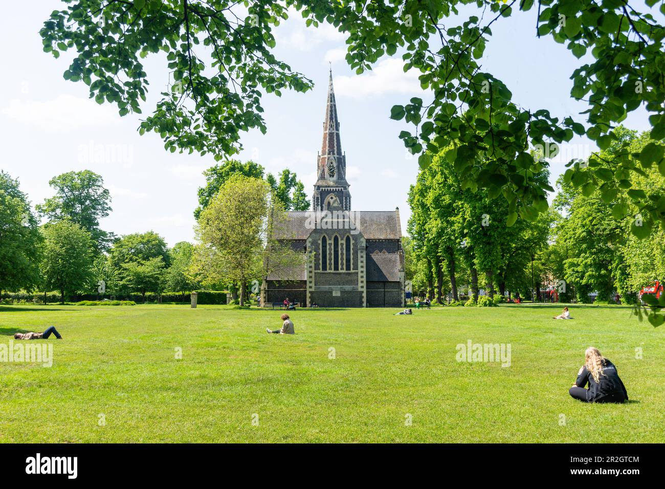 Christ Church Turnham Green in primavera, Turnham Green, Chiswick, London Borough of Hounslow, Greater London, Inghilterra, Regno Unito Foto Stock