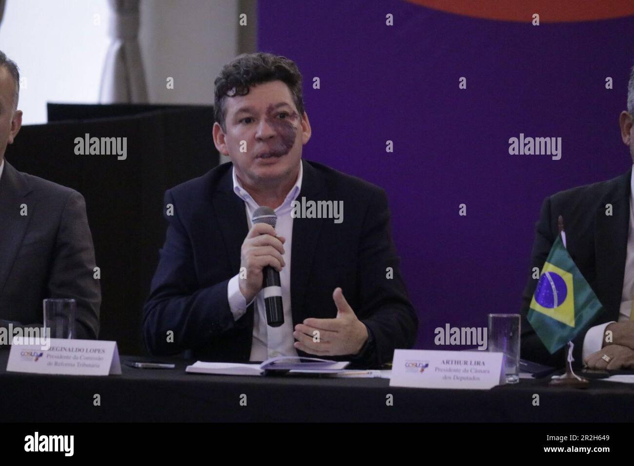 Rio de Janeiro, Brasile. 19th maggio, 2023. AL), si è riunito questo venerdì pomeriggio (19), a Palácio Guanabara, sede del governo di RJ, con i governatori e i rappresentanti del sud e del sud-est per discutere la riforma fiscale. Credit: Carlos Elias Junior/FotoArena/Alamy Live News Foto Stock