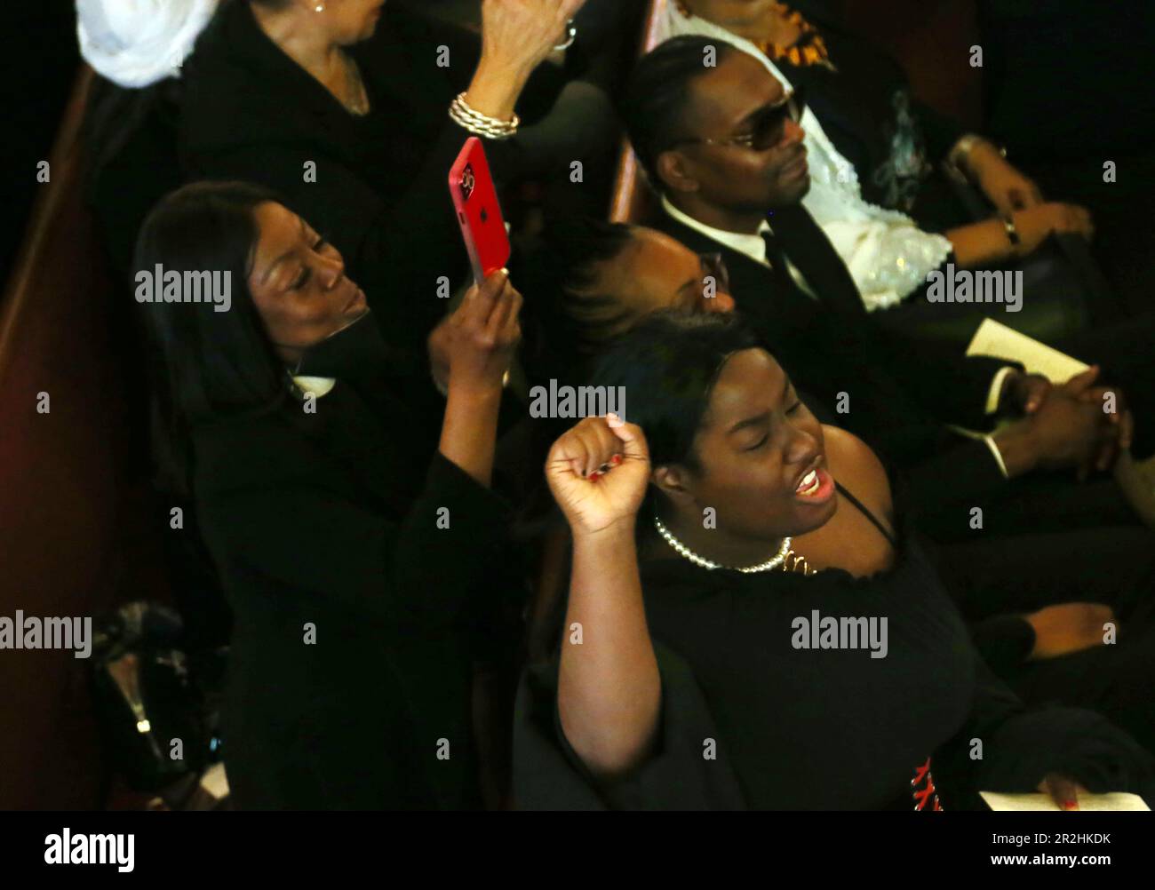 HARLEM, NY - Maggio 19: Folle riuniscono New York City, insieme con la famiglia, amici, altri sono venuto a rendere omaggio all'ex New York City Performer Jordan Maurice Caine Neely come è stato elogiato dal Rev. Al Sharpton, presidente & CEO, National Action Network presso la chiesa Battista di Mount Neboh il 19 maggio 2023 ad Harlem, New York. Il suo successivo omicidio soffocante da parte dell'ex Marine Daniel Penny ha portato ad una situazione tesa tra la popolazione e i cittadini sull'uso della forza mortale da parte del cittadino medio. Chris Moore/MediaPunch Credit: MediaPunch Inc/Alamy Live News Foto Stock
