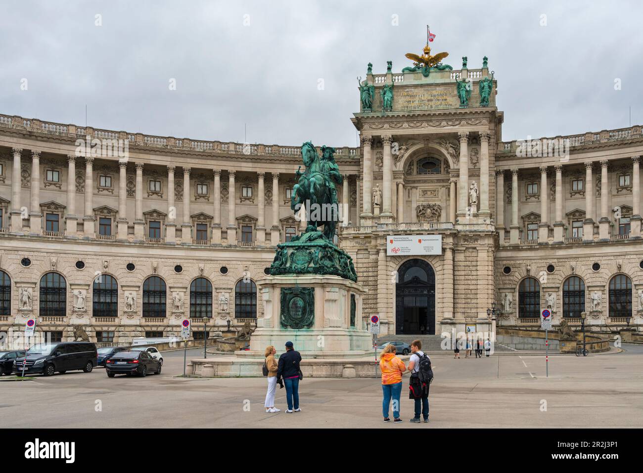 Monumento del Principe Eugenio di fronte a Hofburg, patrimonio dell'umanità dell'UNESCO, Vienna, Austria, Europa Foto Stock