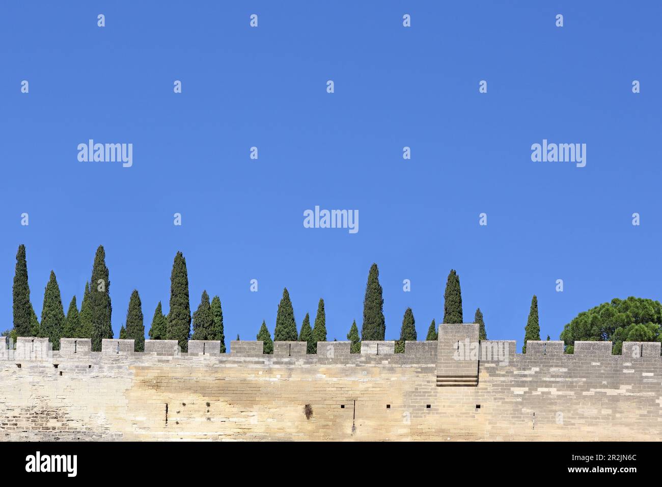 Muro del castello di Villeneuve-lés-Avignone, dipartimento del Gard, Occitania, Francia Foto Stock