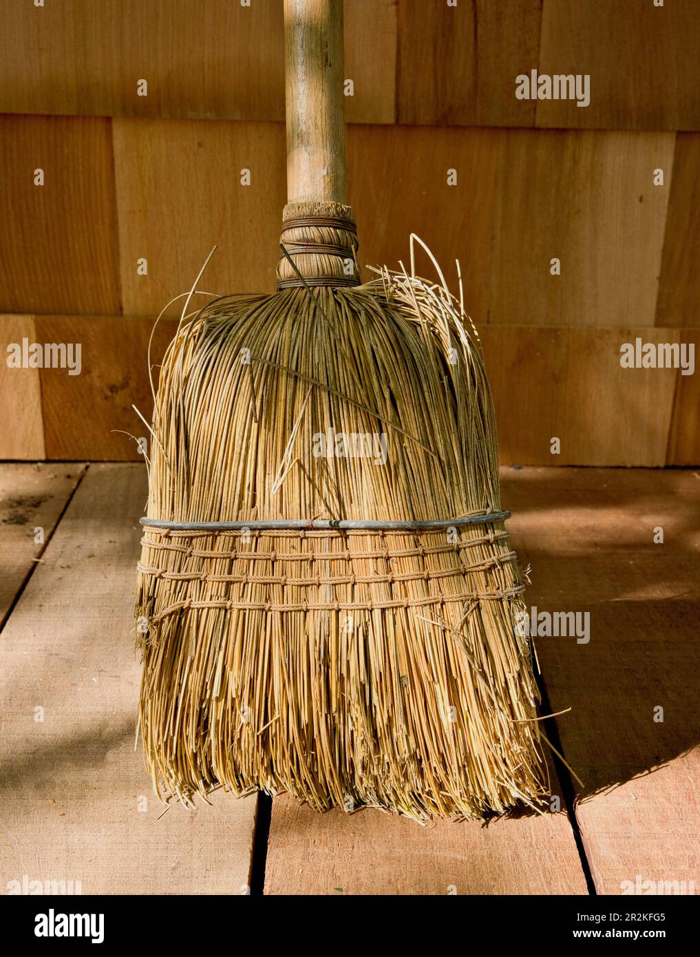 Vecchia scopa Amish a Lancaster. Foto Stock