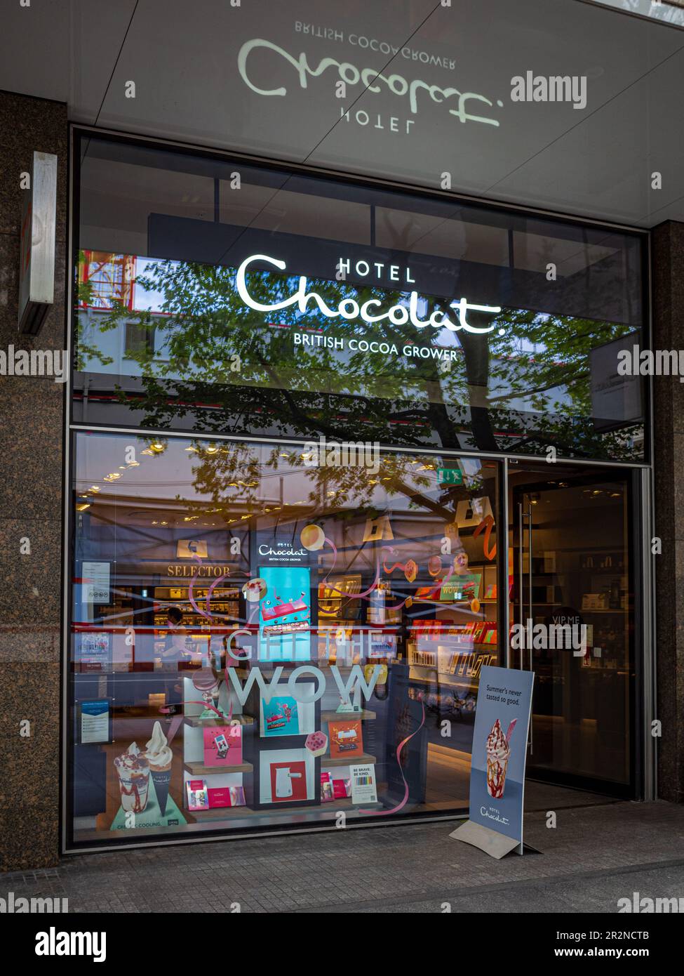 Hotel Chocolat Store Londra su Tottenham Court Rd Produttore britannico di cioccolato e produttore di cacao fondato nel 1987. Foto Stock
