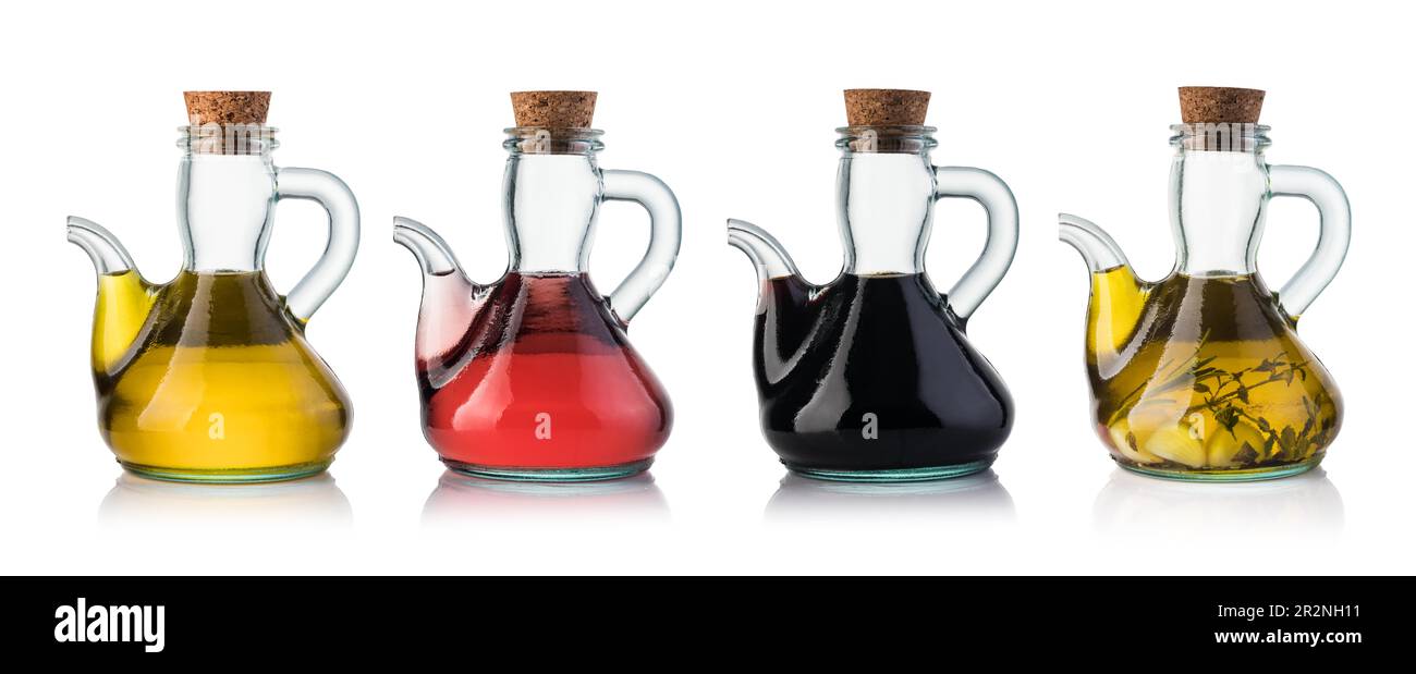 Bottiglia di olio di oliva e aceto isolati su sfondo bianco Foto Stock