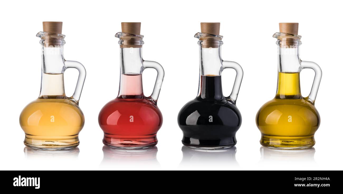 Bottiglia di olio di oliva e aceto isolati su sfondo bianco Foto Stock