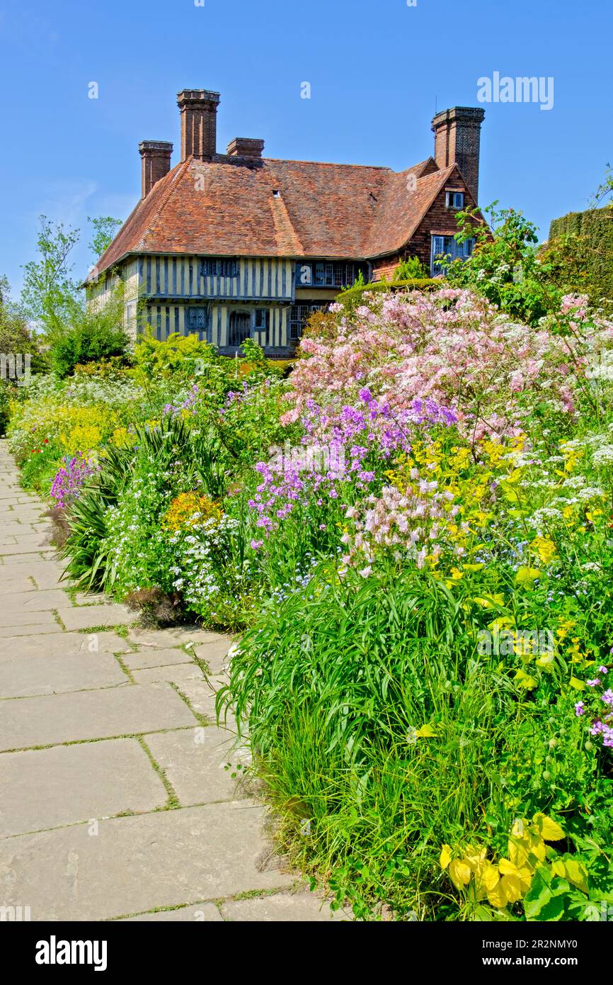 Great Dixter House and Garden, East Sussex, Spring, UK Foto Stock