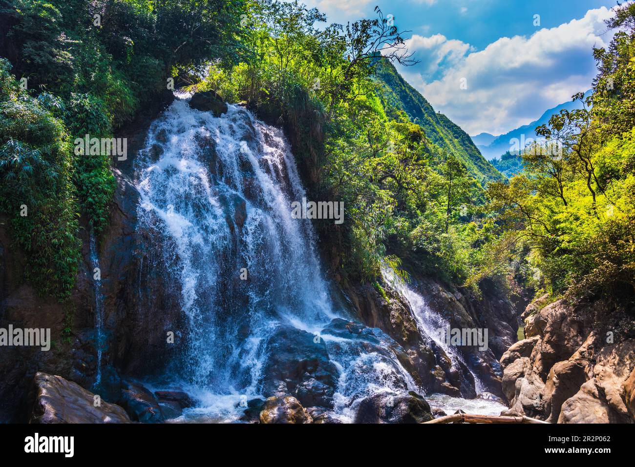 Cat Cat Cat cade a Sapa nella provincia di Lao Cai, nel Vietnam del nord-ovest Foto Stock