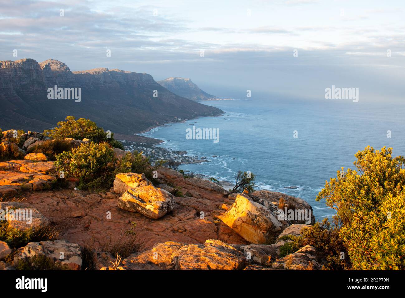 Una vista all'alba dalla testa del Leone, Città del Capo, Sud Africa Foto Stock