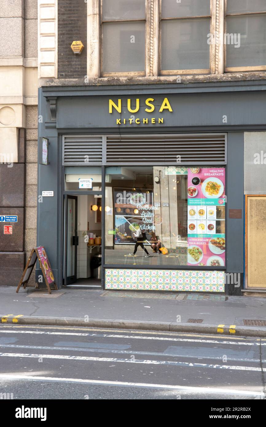 Londra, Regno Unito - 10 maggio 2023 : il Nusa Kitchen serve cibi sani, freschi e deliziosi con i sapori del Sud Est asiatico. Foto Stock