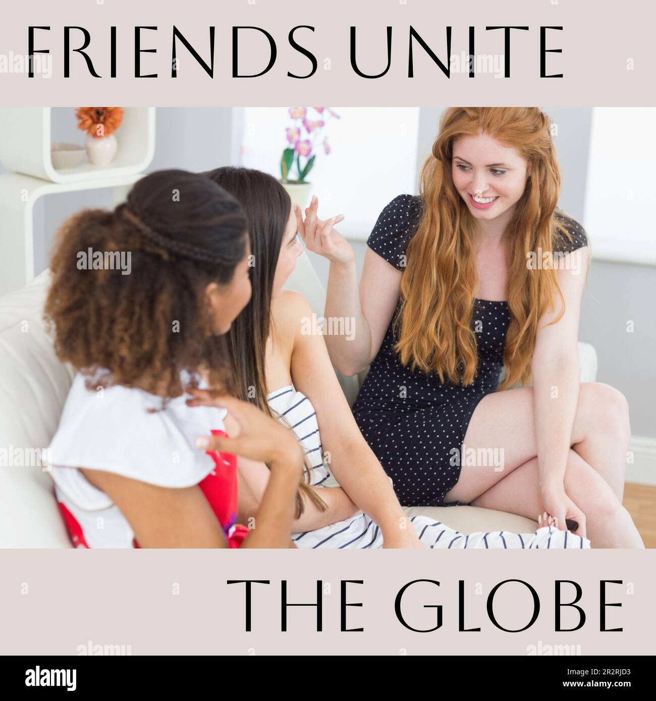 Composizione di felice giorno di amicizia testo su felice diversi amici femminili parlando Foto Stock