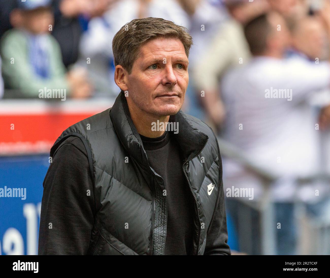 Sports, football, Bundesliga, 2022/2023, FC Schalke 04 vs. SG Eintracht Frankfurt 2-2, Veltins Arena Gelsenkirchen, allenatore di testa Oliver Glasner (SGE), le NORMATIVE DFL VIETANO QUALSIASI USO DI FOTOGRAFIE COME SEQUENZE DI IMMAGINI E/O QUASI-VIDEO Foto Stock