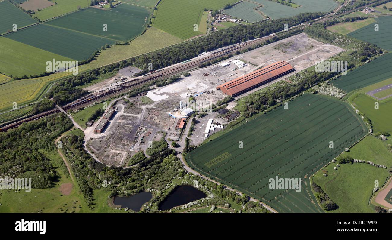 Vista aerea del sito di bonifica dell'ex miniera di carbone Gascoigne Wood, che ora ha una piccola centrale elettrica lì, vicino a Sherburn a Elmet, nello Yorkshire settentrionale Foto Stock