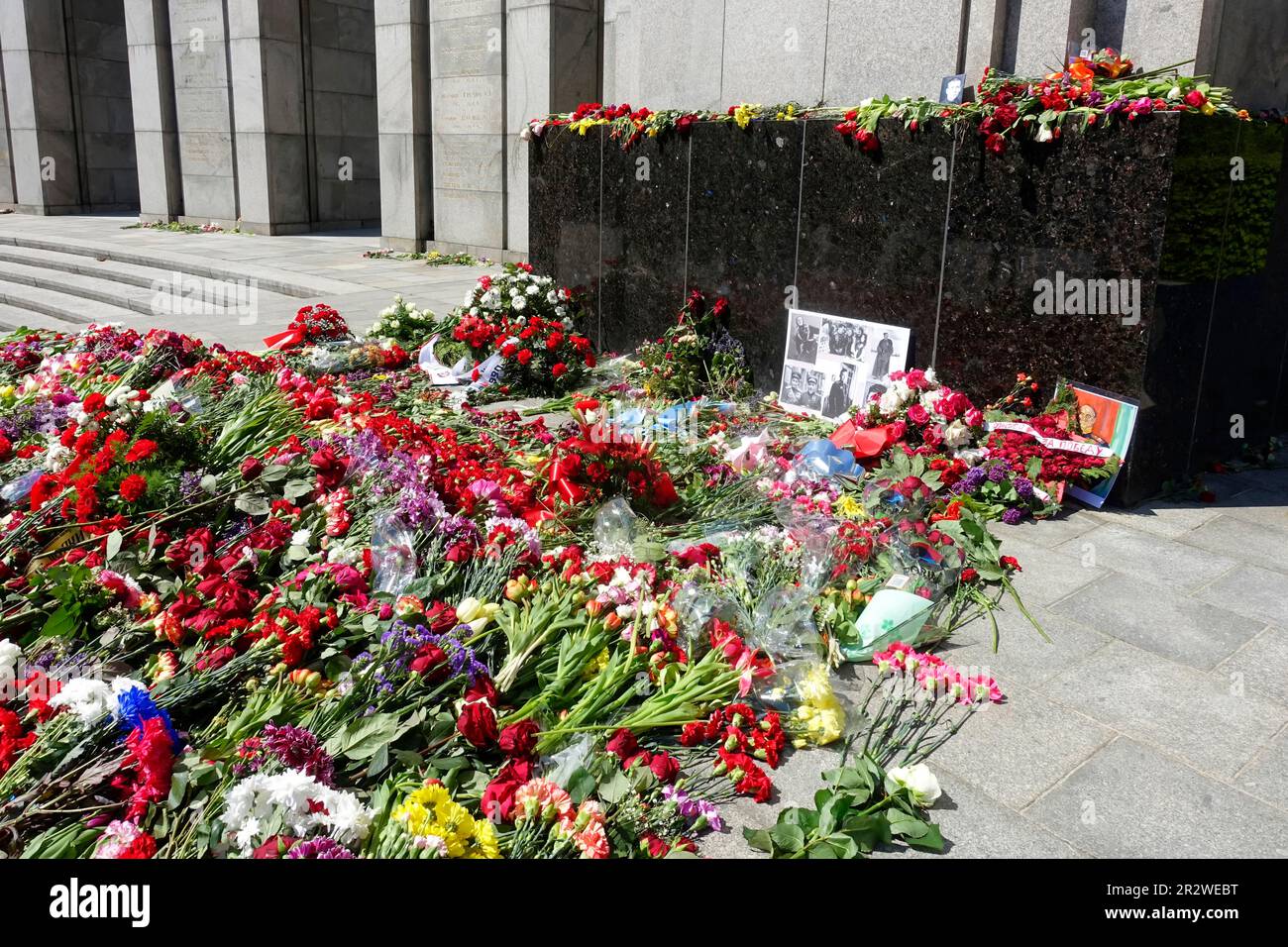 Monumento ai caduti sovietici a Berlino Tiergarten, 9th maggio 2023, Germania Foto Stock