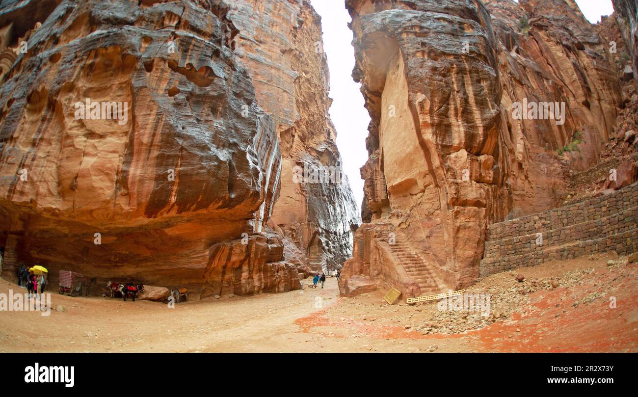 Petra JORDAN imponente architettura e significato storico, così come il suo status di patrimonio dell'umanità dell'UNESCO. Petra è una meta da visitare Foto Stock
