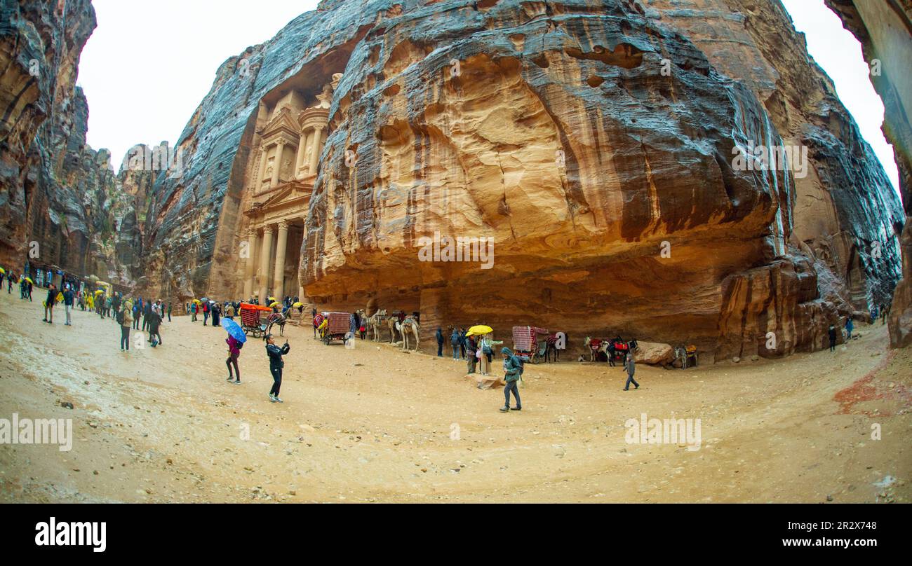 Petra JORDAN imponente architettura e significato storico, così come il suo status di patrimonio dell'umanità dell'UNESCO. Petra è una meta da visitare Foto Stock