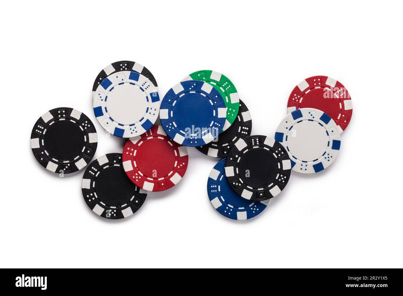 Casino chips, isolato su sfondo bianco Foto Stock