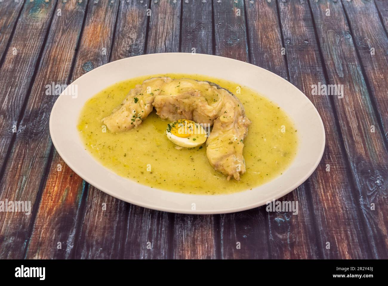 Le possibilità culinarie offerte dall'anguilla della mangiatoia sono infinite. Da cotti, in pastella o in salsa, c'è ne di loro è un colpo sicuro Foto Stock