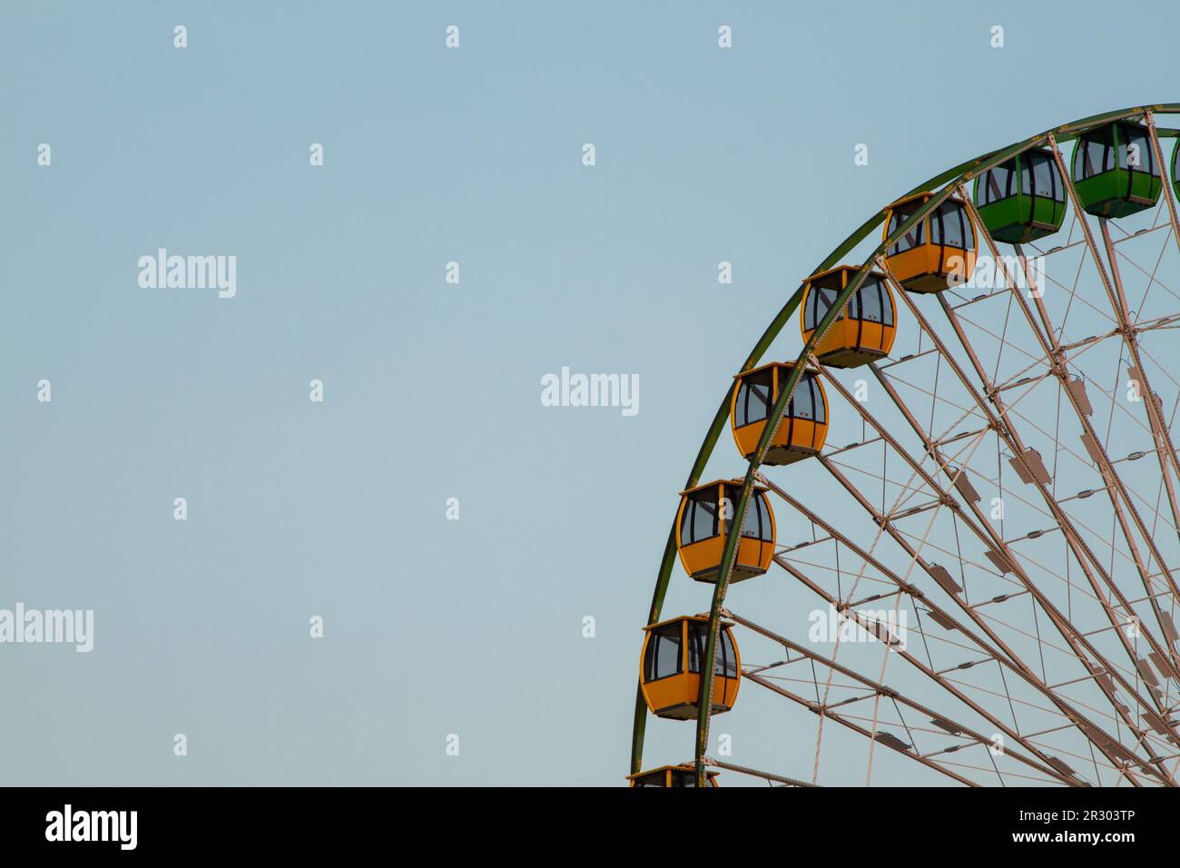 Farris Wheel sul cielo blu Foto Stock