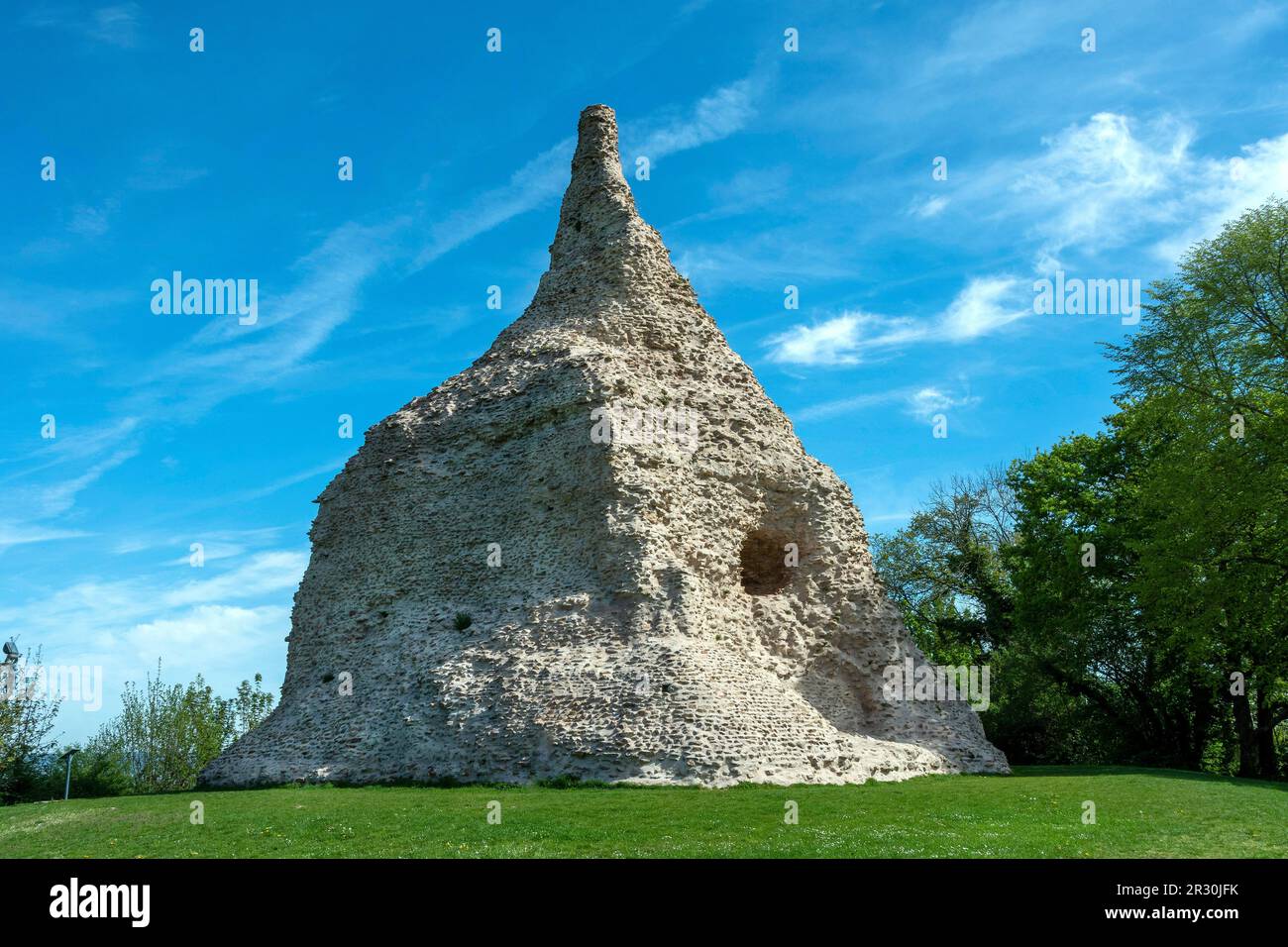 Esecuzione automatica . Piramide Couhard . Parco naturale regionale Morvan. Saone et Loire. Bourgogne Franche Comte. Francia Foto Stock