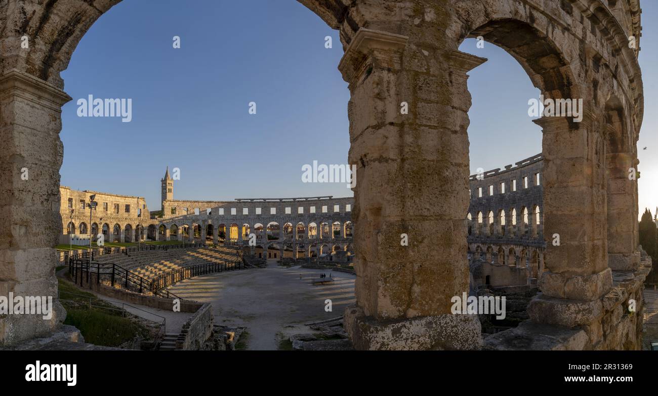 Arena di Pola. Anfiteatro romano a Pola Foto Stock