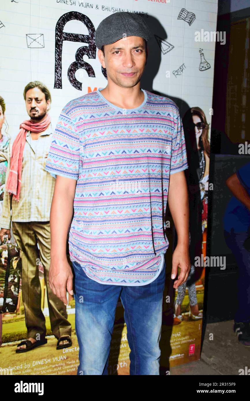 Deepak Dobriyal, attore indiano, attore cinematografico, attore teatrale, Hindi Medium, Lancio del film, Mumbai, India, 15 maggio 2017 Foto Stock